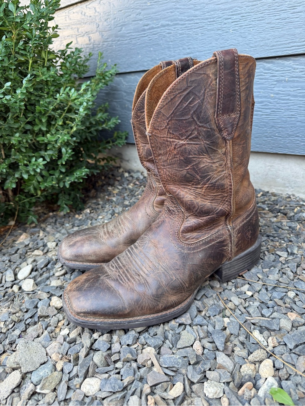 Ariat Men’s 8D Brown Distressed Leather Western Cowboy Boots